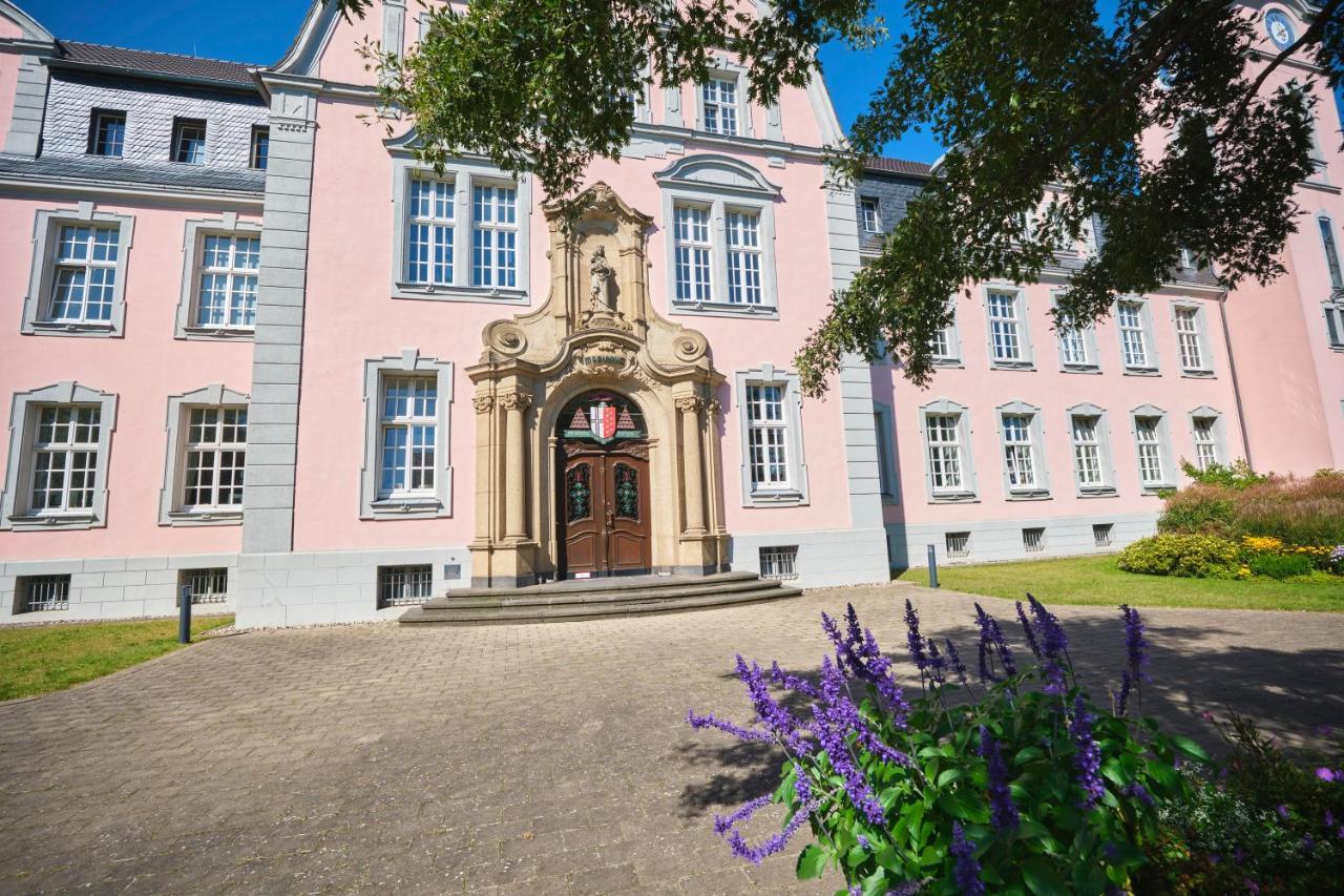 Historisches Deluxe Apartment Im Marianum Neuss Extérieur photo