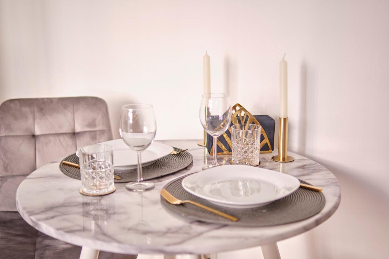 Historisches Deluxe Apartment Im Marianum Neuss Extérieur photo