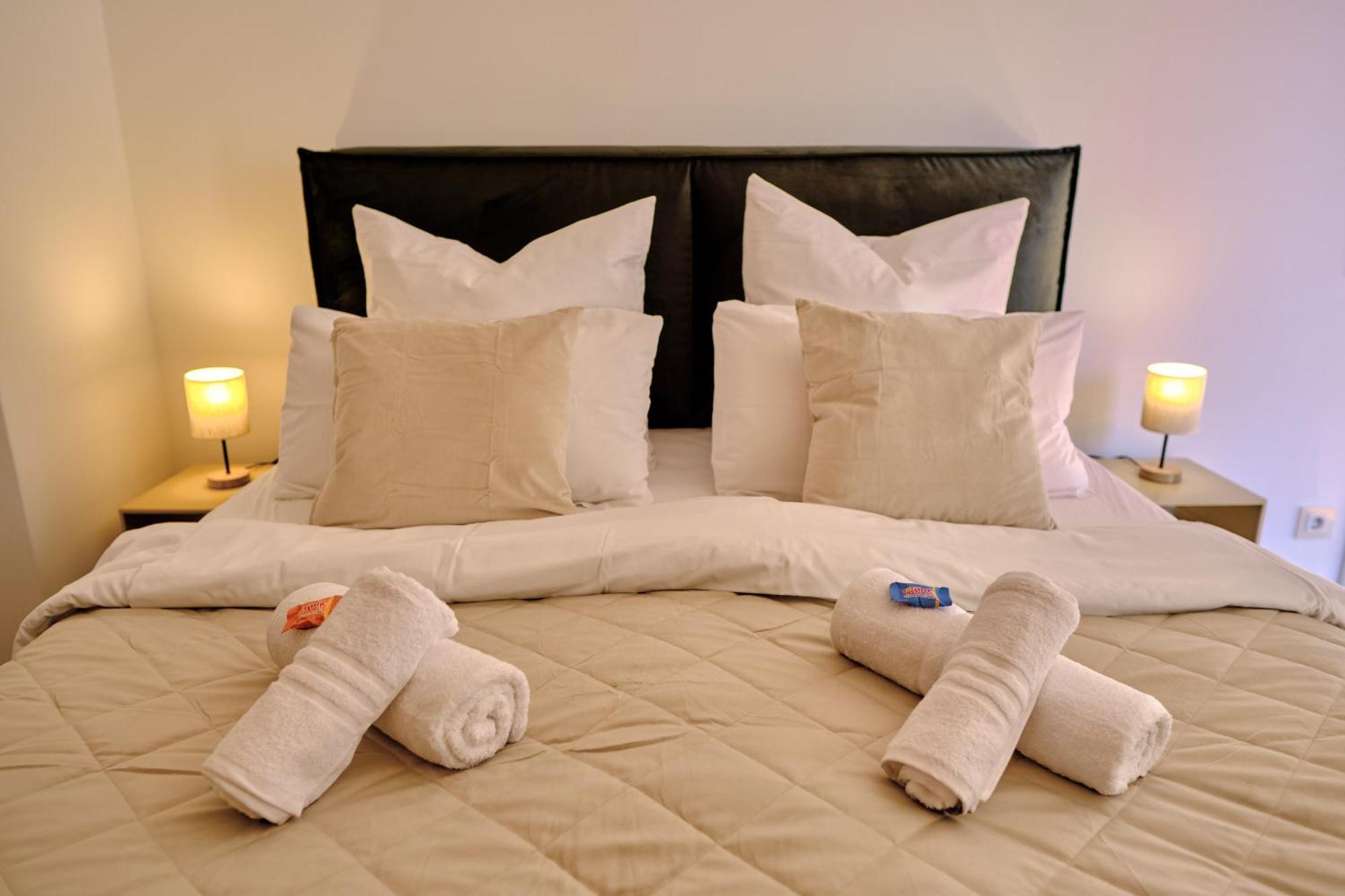 Historisches Deluxe Apartment Im Marianum Neuss Chambre photo