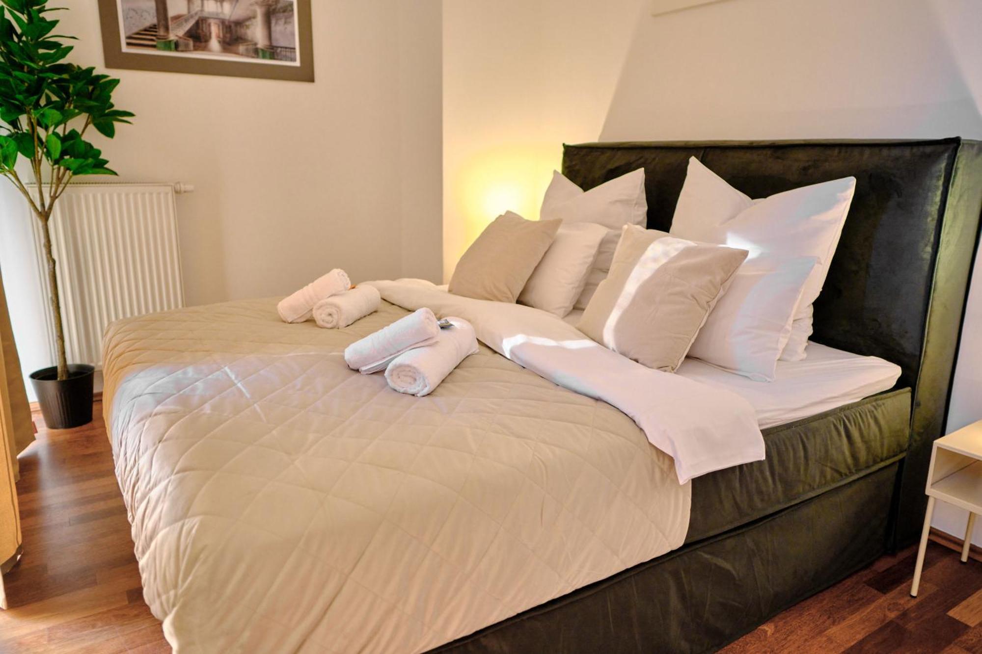 Historisches Deluxe Apartment Im Marianum Neuss Extérieur photo