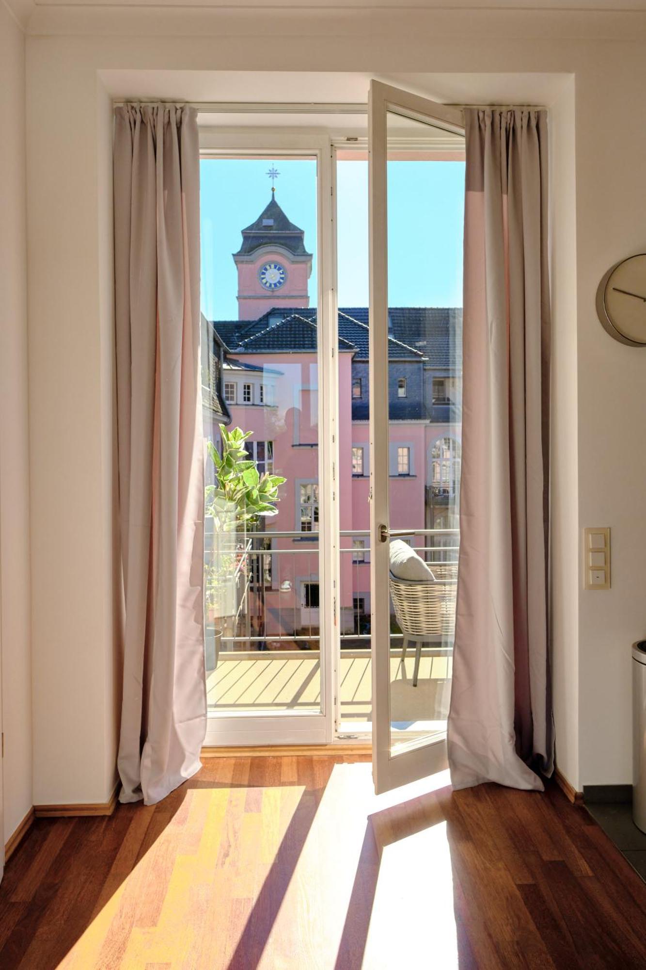 Historisches Deluxe Apartment Im Marianum Neuss Extérieur photo