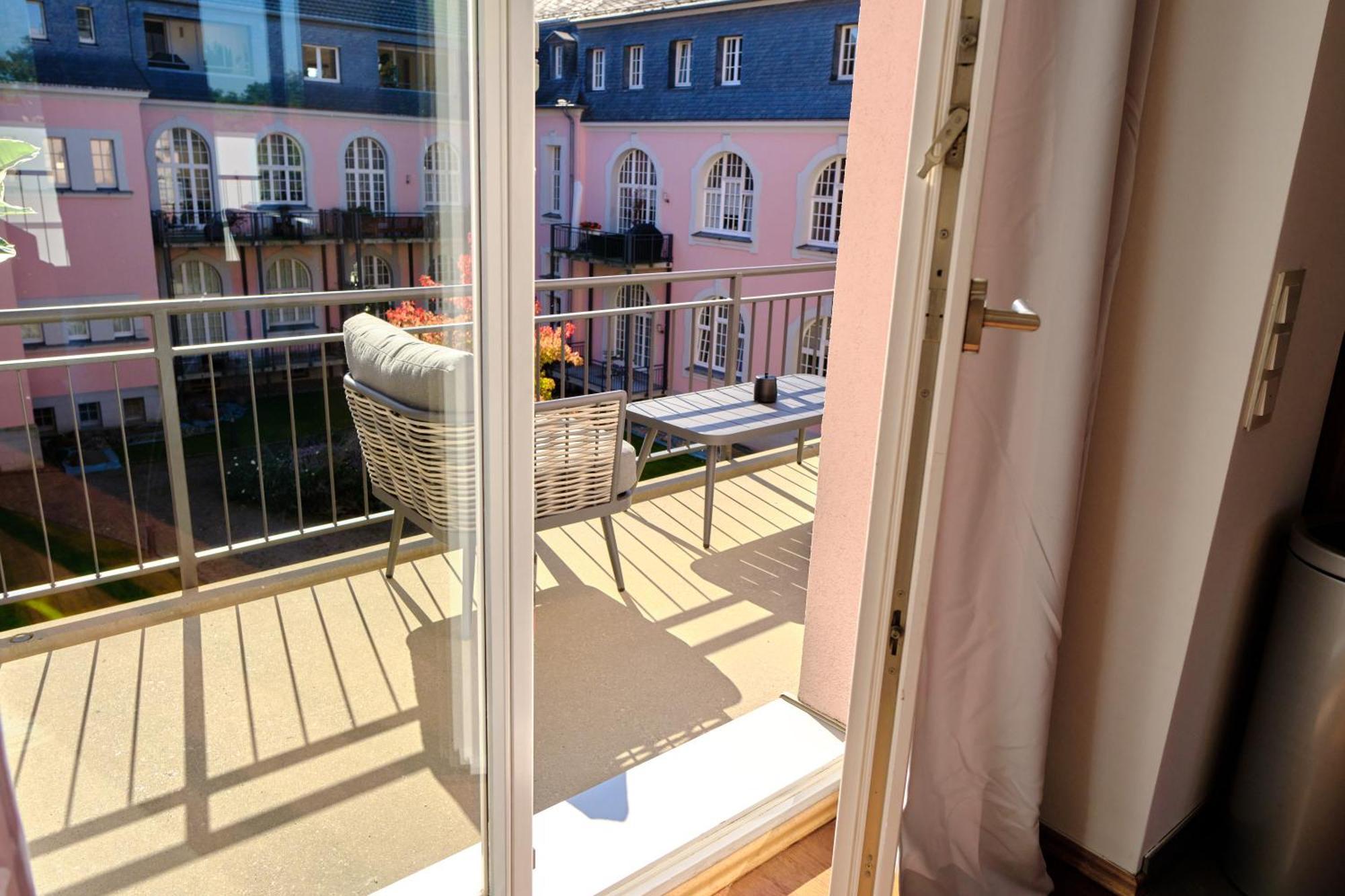 Historisches Deluxe Apartment Im Marianum Neuss Chambre photo